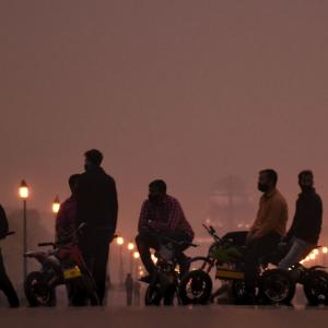 Pollution puts Delhi's air quality near 'severe' zone