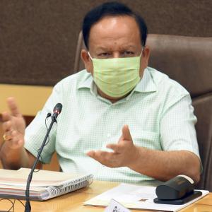 Covid vaccine possible by 2021 first quarter: Vardhan