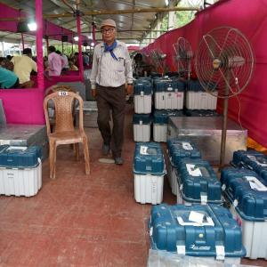 Record Rs 1,000 cr seized by EC in 5 states polls