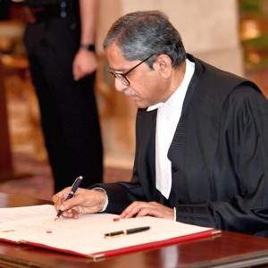 False narratives about judges must be refuted: CJI