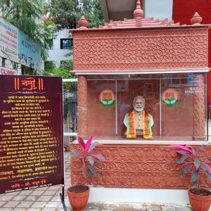 Modi's bust removed from temple built for him