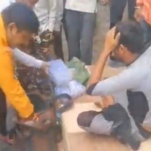 4 arrested in Indore for assaulting bangle seller