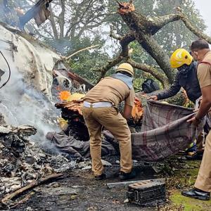 Rajnath briefs Kovind on copter crash