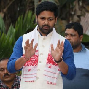 Ex-AASU leader's outfit ties up with Akhil Gogoi