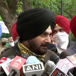 Wives of Amarinder, Sidhu join the ongoing tussle