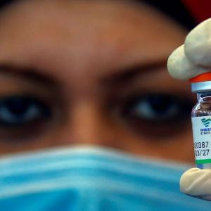 200 world leaders urge G7 to vaccinate the poorest