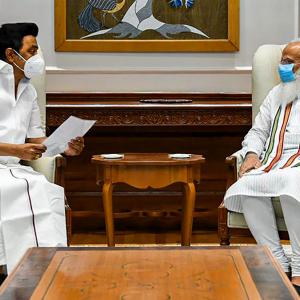 Stalin meets Modi, raises scores of issues