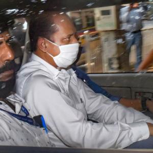 Cop Sachin Waze gets NIA custody till Mar 25