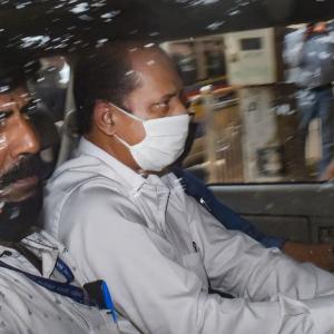 Sachin Waze moves HC against arrest