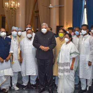 43 ministers in Mamata's cabinet take oath