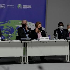 COP26: Nearly 200 countries accept new climate pact
