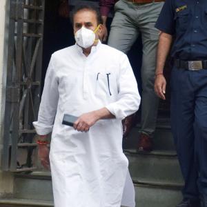 Ex-Maha HM Anil Deshmukh sent to 14 days custody