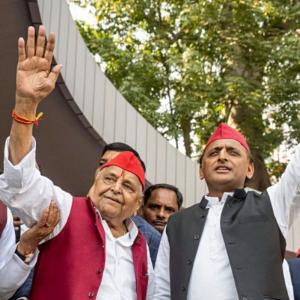 UP polls: Akhilesh eyes small parties for a comeback