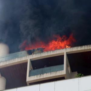Massive fire at Mumbai highrise, guard falls to death