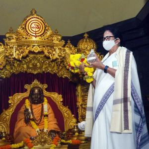 Congress helping Modi become powerful: Mamata in Goa