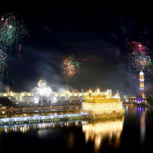 Magical Glimpses of the Golden Temple