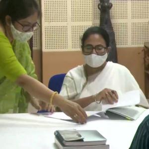 Mamata files nomination for Bhabanipur bypoll