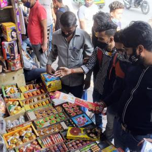 Firecrackers banned in Delhi for 3rd consecutive yr