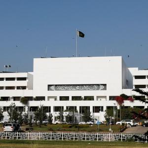 Will change of govt help India, Pak to mend ties