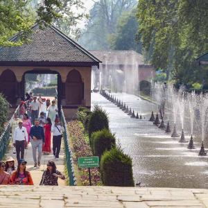 Yeh Hai India:Record Tourists In Kashmir