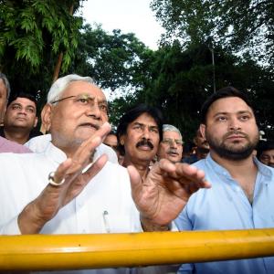 U-turns queer the pitch for Nitish as Oppn's PM face