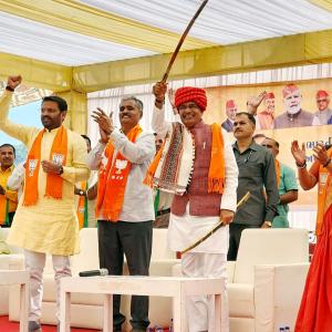 MP BJP leaders worry party may replace whole cabinet