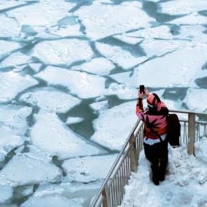 3 Indian-Americans die after falling in frozen US lake