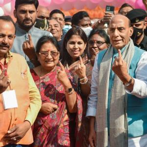 PIX: Rajnath, Mayawati vote in UP polls Phase 4