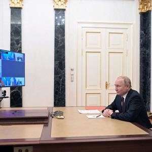 US toughens stand, slaps sanctions on Putin, Lavrov