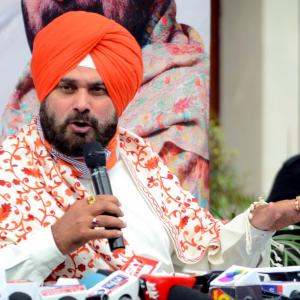 People will choose CM, not Cong high command: Sidhu