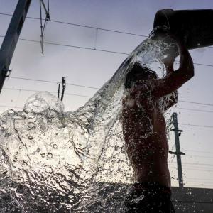 IMD issues heatwave alert for northwest, central India