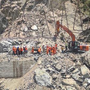 J-K tunnel mishap: 9 more found dead, rescue op ends