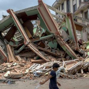 6 dead as earthquake jolts Nepal, tremors in India