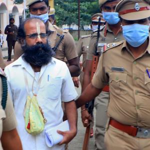 Rajiv Gandhi Assassination: SC Releases 6 Convicts