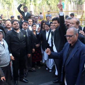 SC asks striking Odisha lawyers to resume work