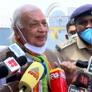 Won't interfere in Kerala govt unless..: Governor Khan