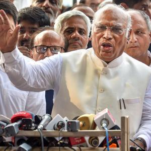 Following '1 post' formula, Kharge resigns as RS LoP