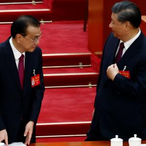 Xi set for 3rd term; PM Li dropped in major shake-up