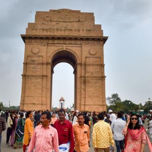 At India Gate, visitors miss iconic 'Amar Jawan Jyoti'
