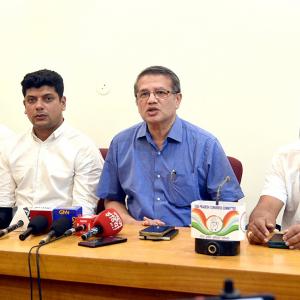 Goa: Remaining 3 Cong MLAs say they can't be bought