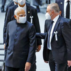 Modi, Kamala Attend Abe's Funeral
