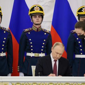 Putin annexes four regions in occupied Ukraine