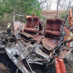 'Safety railings may have averted Maha bus tragedy'