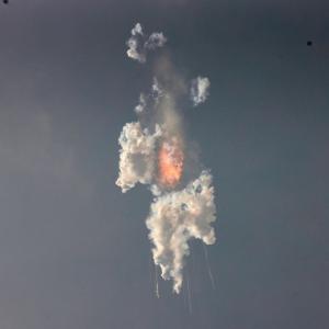SpaceX Starship rocket explodes moments after launch