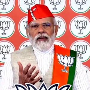 Cong means guarantee of...: Modi to K'taka BJP workers