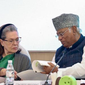Will Sonia, Kharge go to Ayodhya event? Cong says...