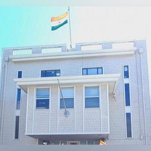 Khalistanis try to set Indian consulate in US afire