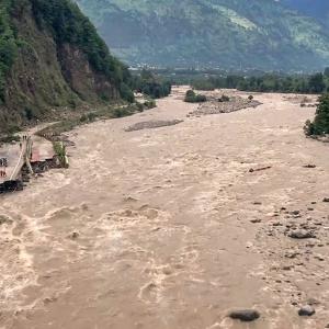 Road to HP's Chandratal cleared; 256 tourists rescued