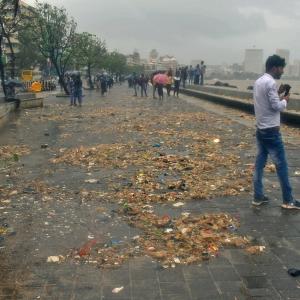 Heavy rains lash Mumbai, nearby areas; people shifted