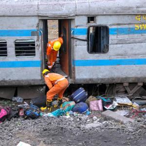 Train crash: Rescuer hallucinated blood looing at water